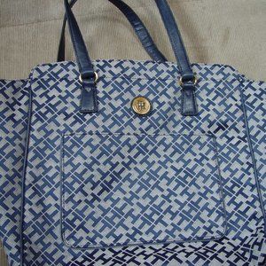Tommy Hilfiger Purse Navy & White